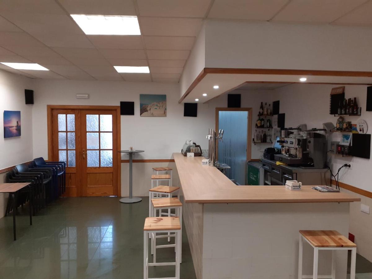 Hostal Extrelucia Calzadilla Екстериор снимка