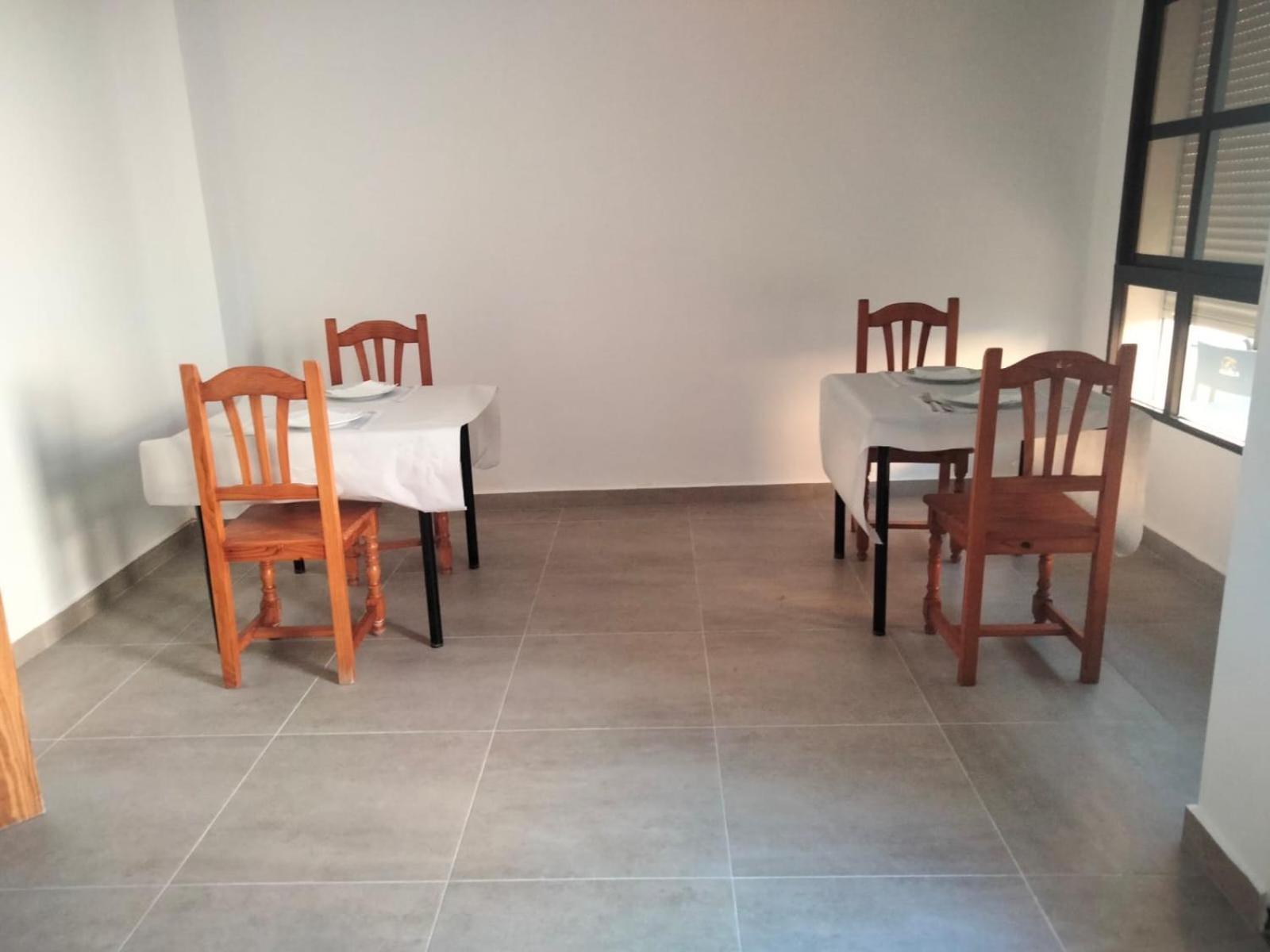 Hostal Extrelucia Calzadilla Екстериор снимка