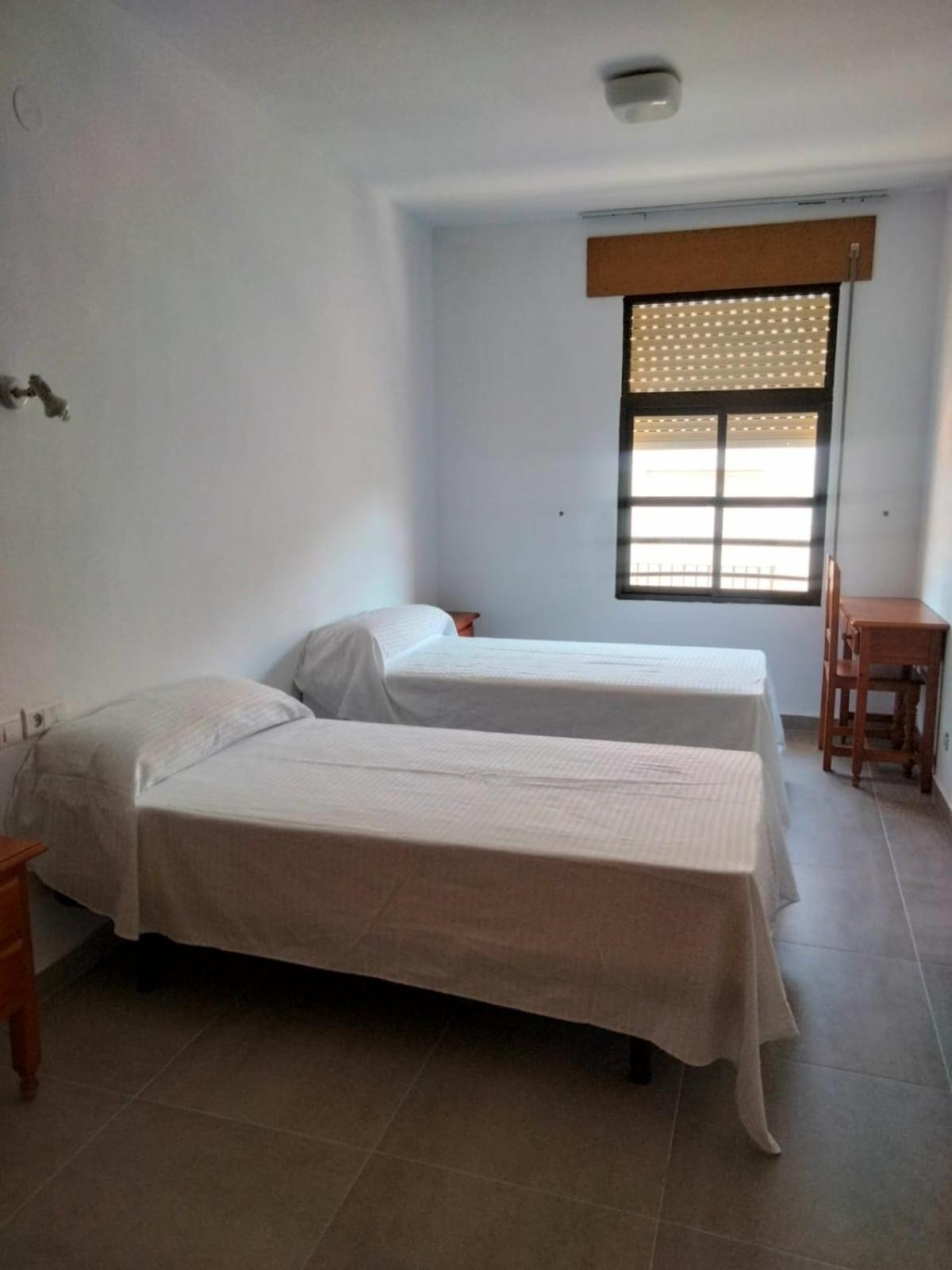 Hostal Extrelucia Calzadilla Екстериор снимка